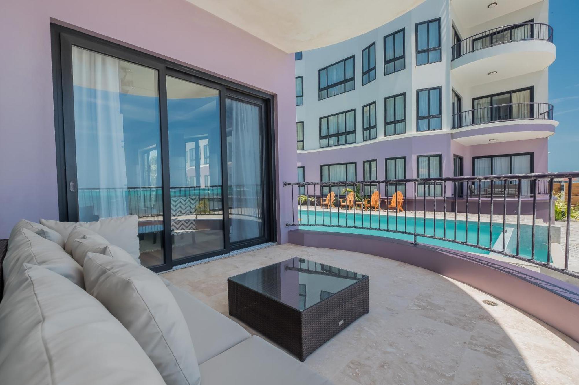 Diamante Beachfront Suites سان بيدرو المظهر الخارجي الصورة