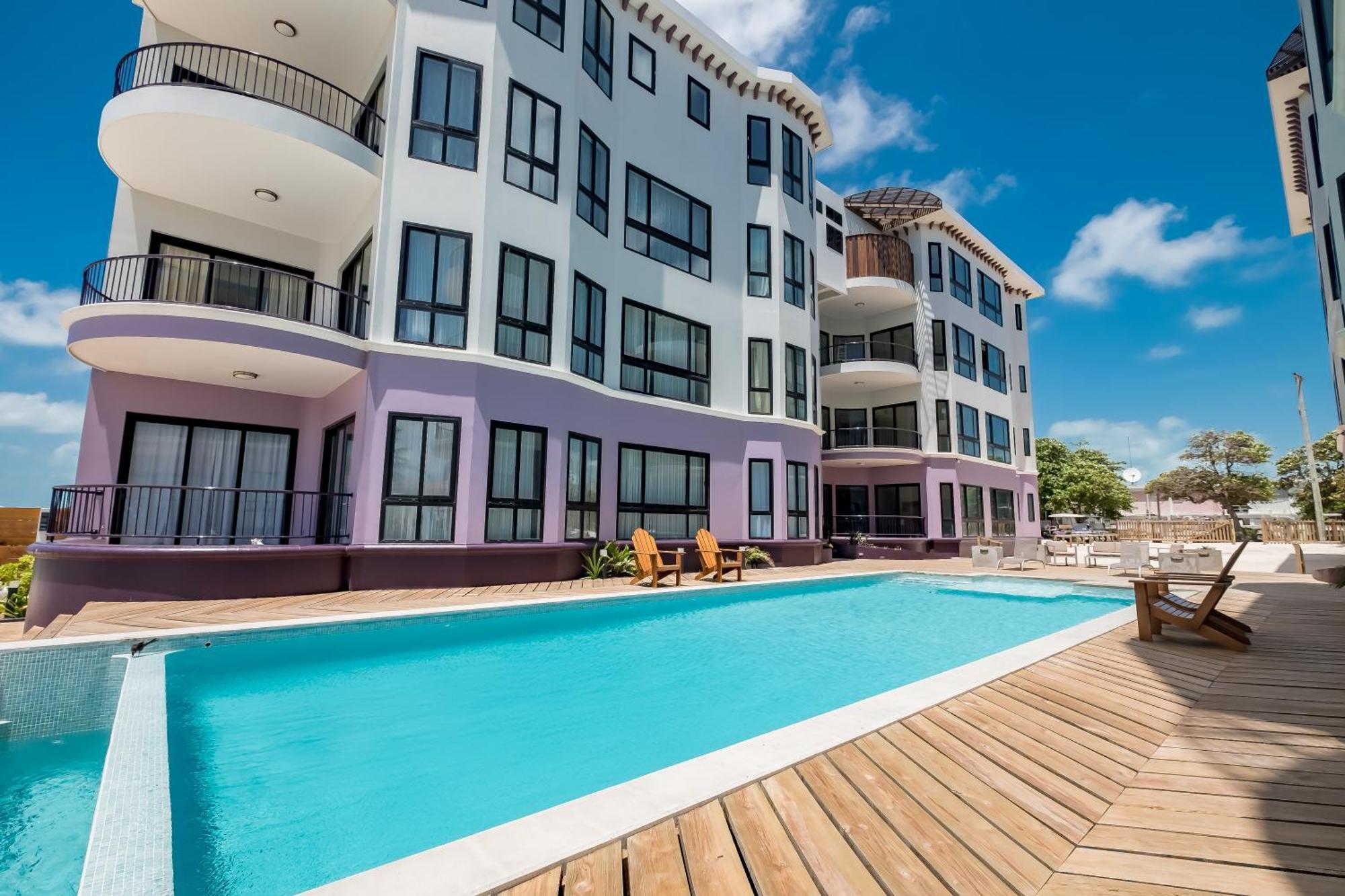 Diamante Beachfront Suites سان بيدرو المظهر الخارجي الصورة